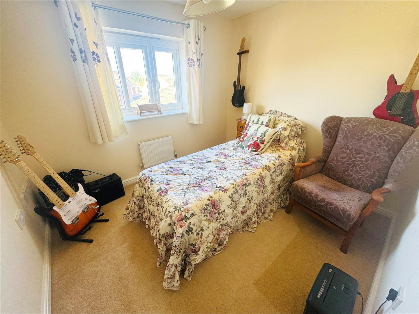 Clos Bryn Haul, Llwynhendy, Llanelli, SA14 9DZ